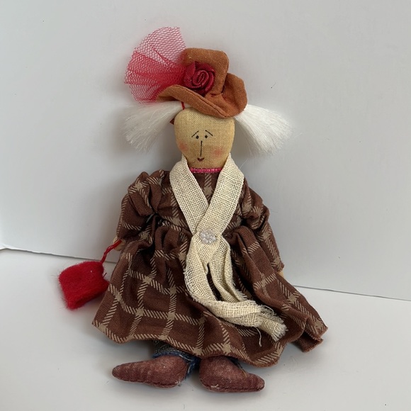 AUGUST MOON’S “Sophie”, by LANG, Red Hats Collection Fabric Pin Doll - Picture 3 of 8